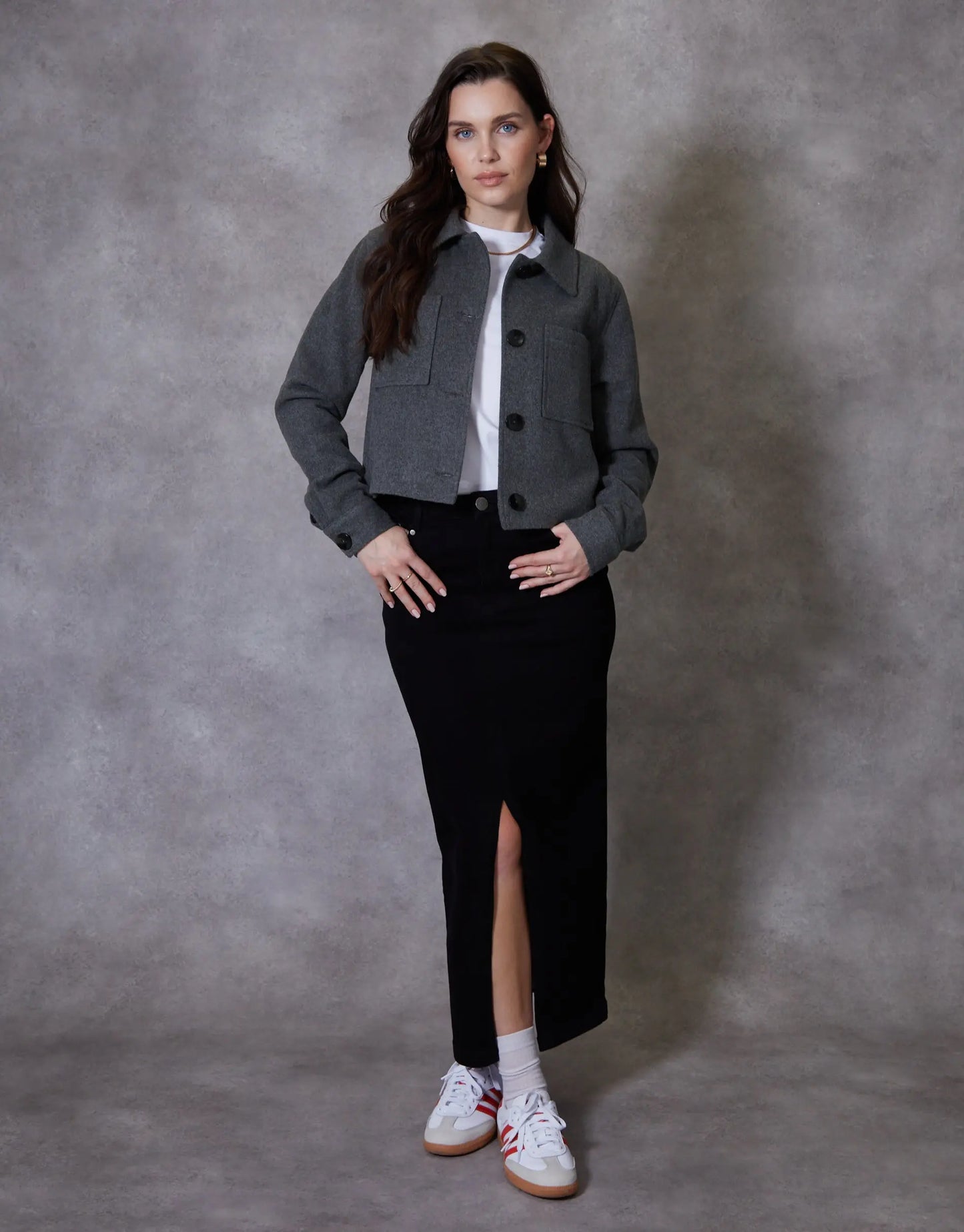 Women's Charcoal Cropped Brushed Shacket Siouxe