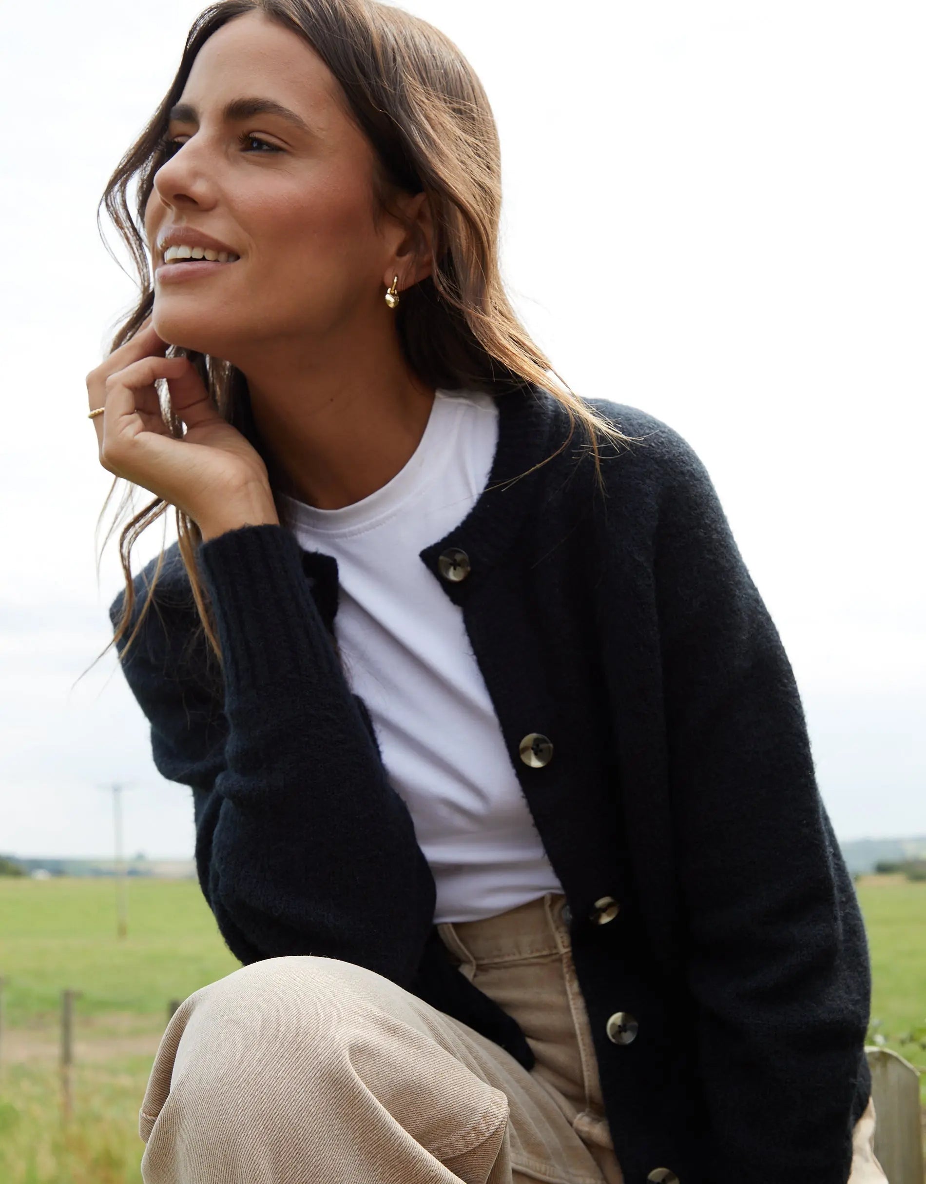 Women's Black Button Up Knitted Cardigan Siouxe